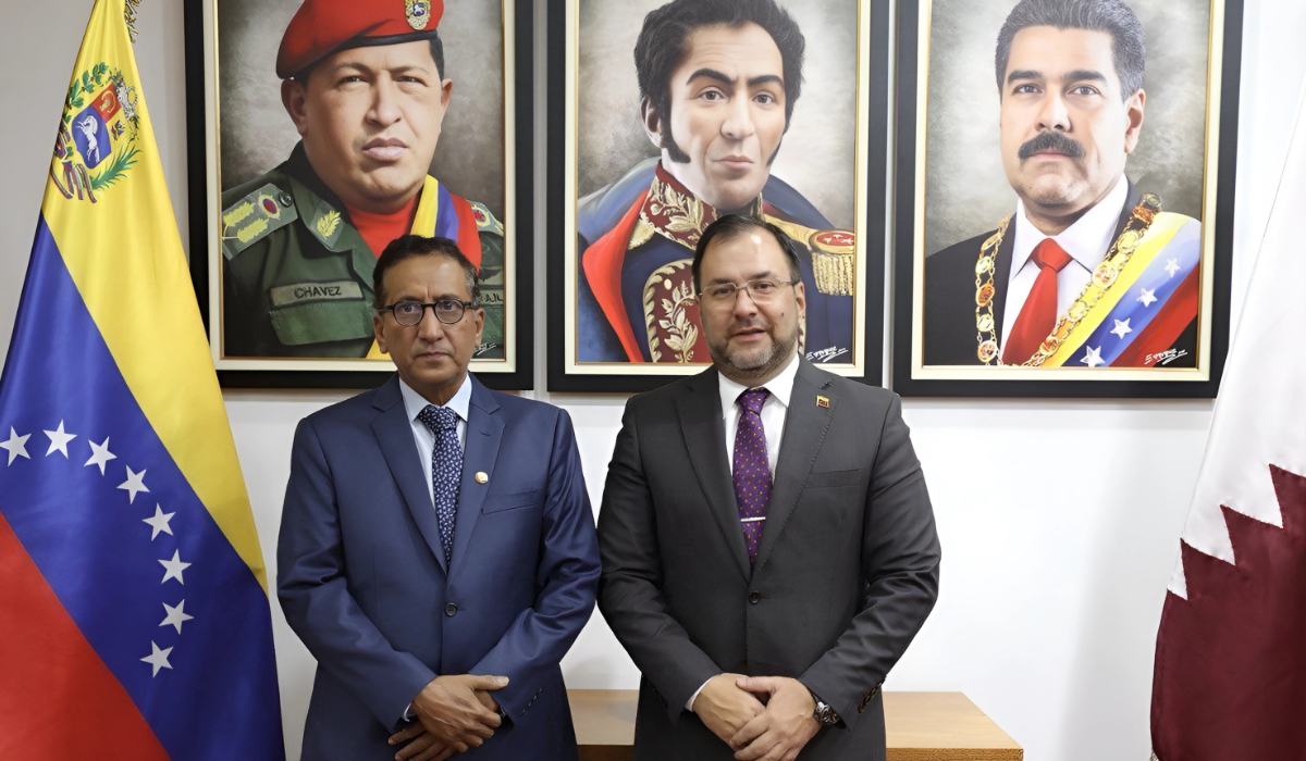Foreign Minister of Venezuela Meets Ambassador of Qatar